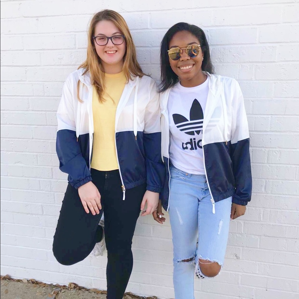 Blue and white colorblocked windbreaker!